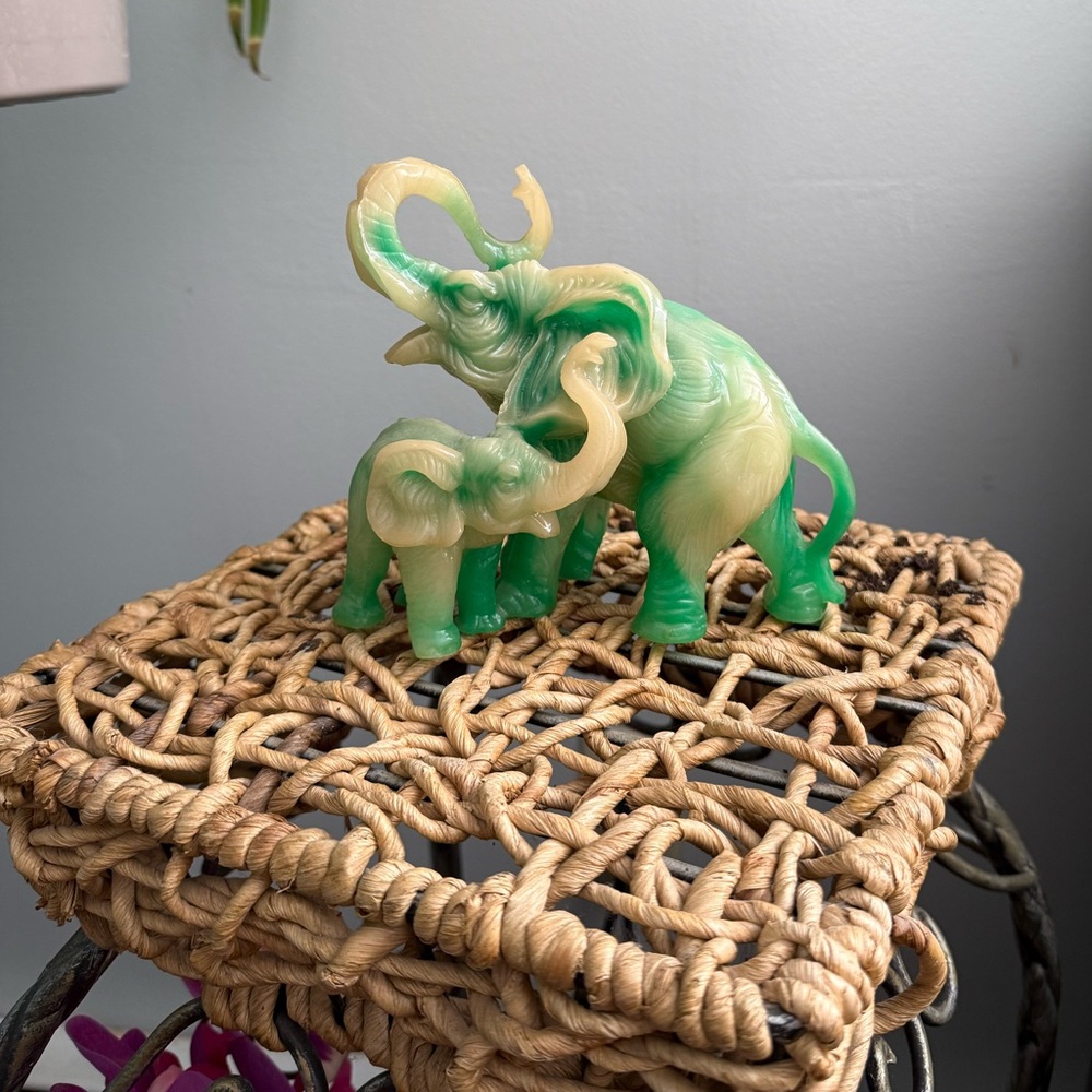 Vintage Imitation Jade Elephants Figurine Good Luck